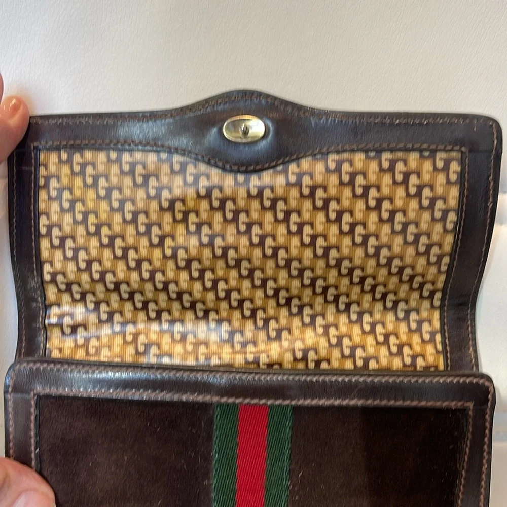 Vintage Gucci Brown Suede Clutch - Picture 6 of 8